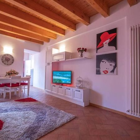 Happy Guest Apartments - Lake And Passion Riva di Solto Exterior foto